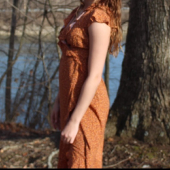 Orange flowy dress - Picture 2 of 4